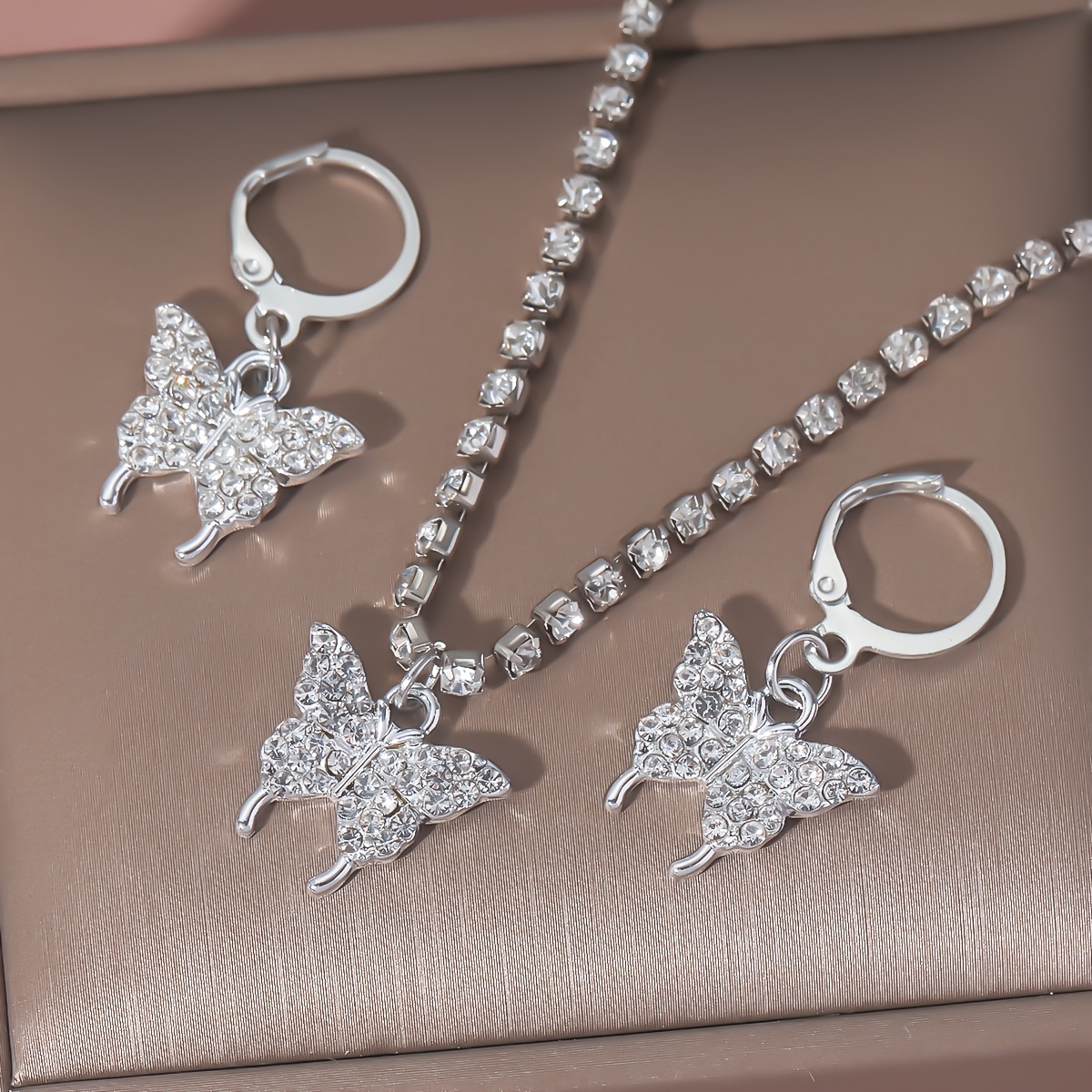 3pcs Elegant Classic Sparkling Heart Jewelry Set, Necklace & Earrings